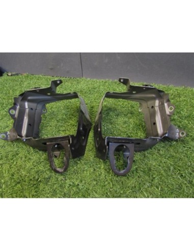 SOPORTE GUARDABARRO VOLKSWAGEN TOUAREG - 93763